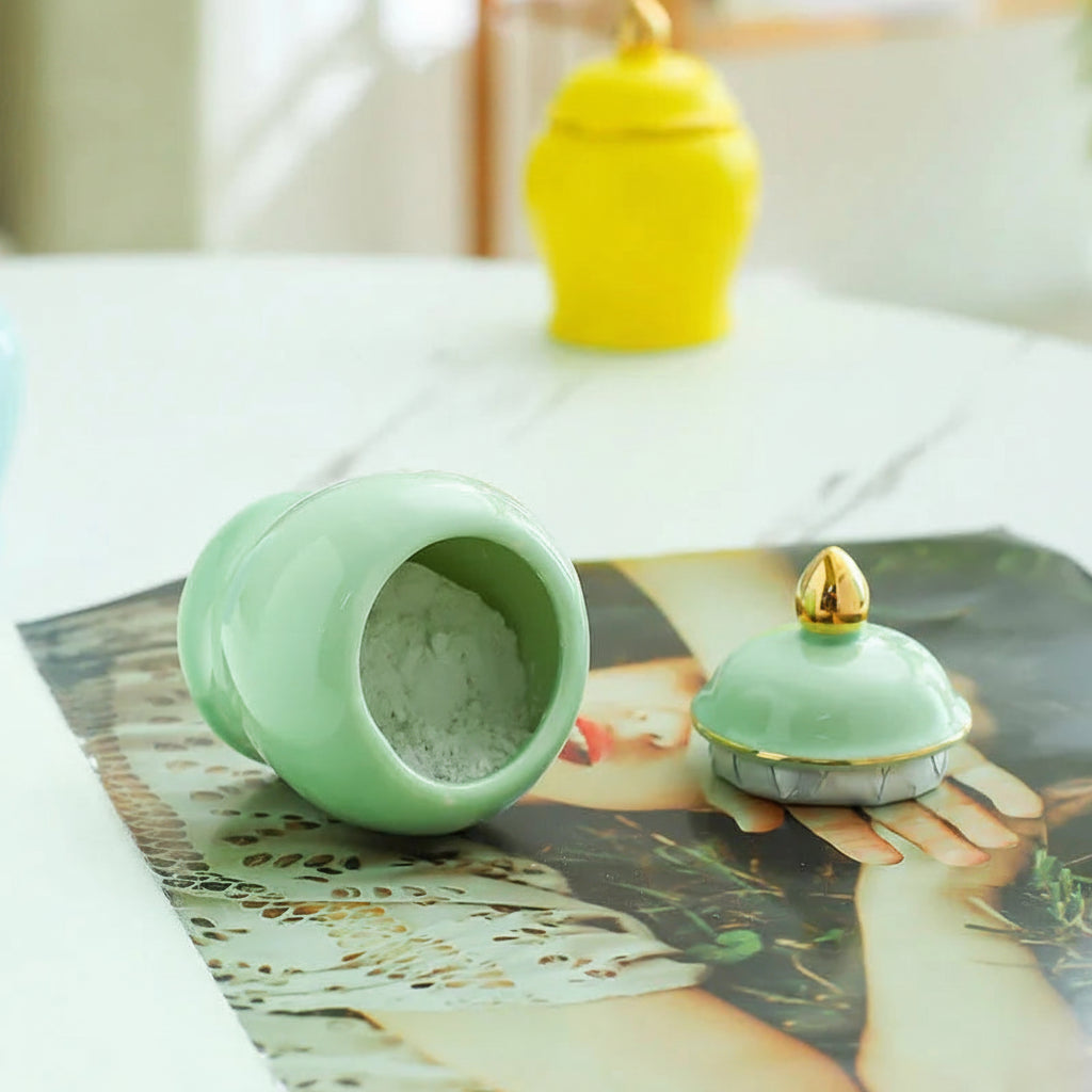 Pote para Especiarias em Porcelana com Detalhes Dourados Luxo