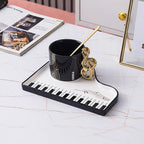 Kit Criativo Caneca com Colher e Bandeja Formato Piano