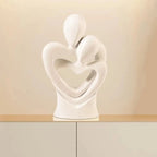 Escultura O Abraço em Cerâmica