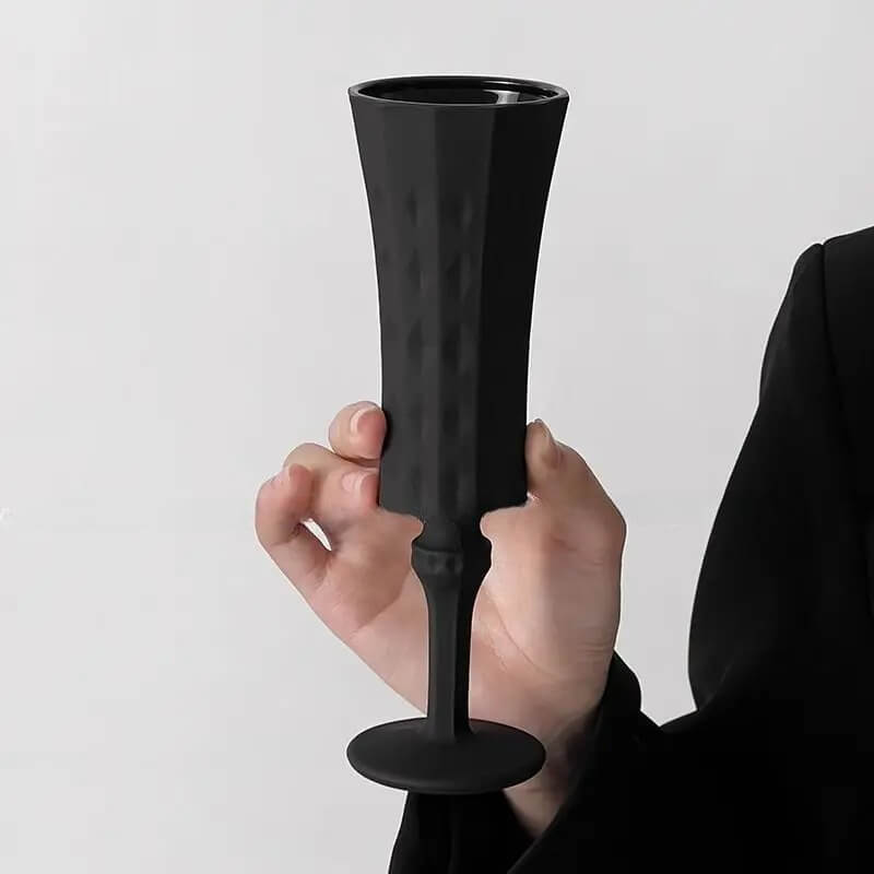 Taça de Vidro Elegante com Design Texturizado