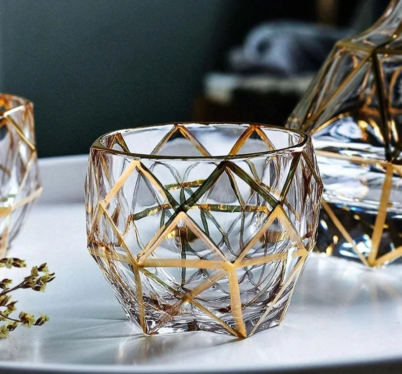 Copo de Cristal com Detalhes Dourado