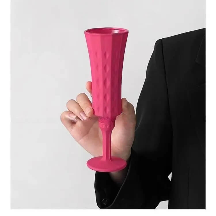 Taça de Vidro Elegante com Design Texturizado