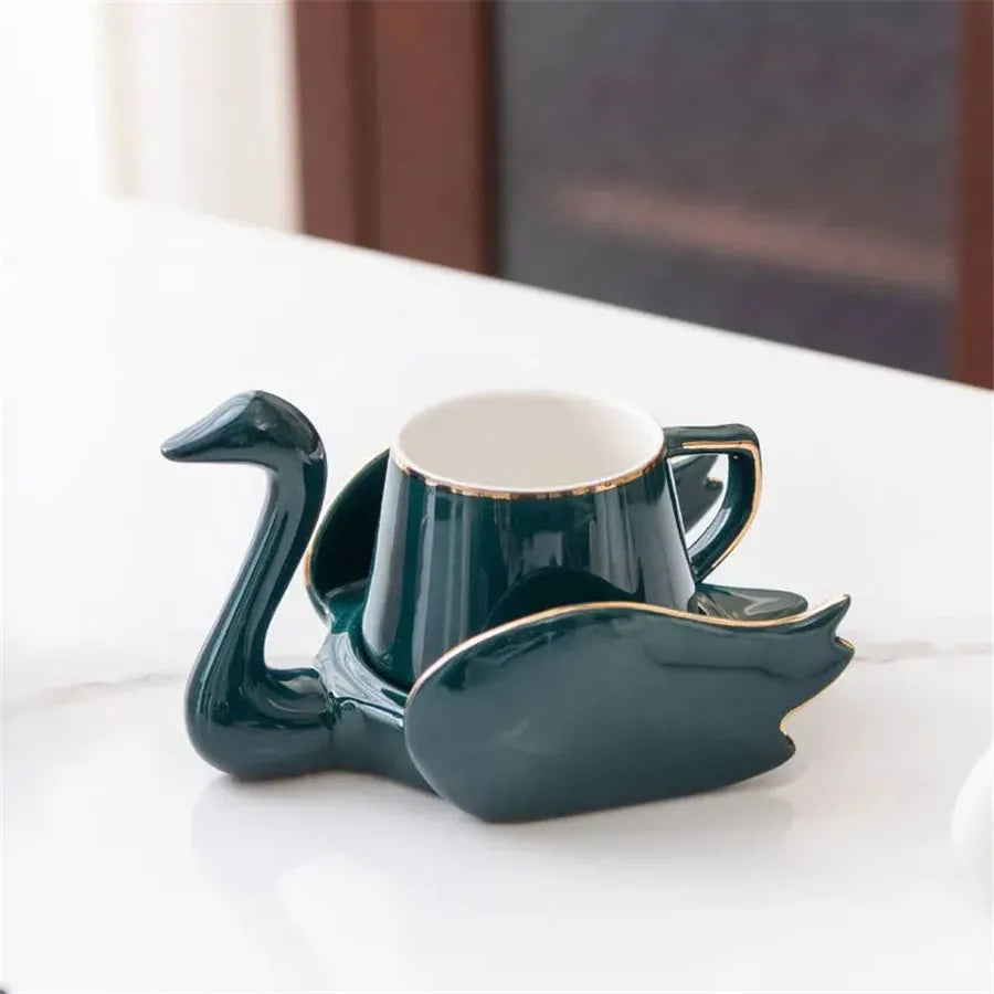 Xícara de Cerâmica Cisne com Pires - 110ml
