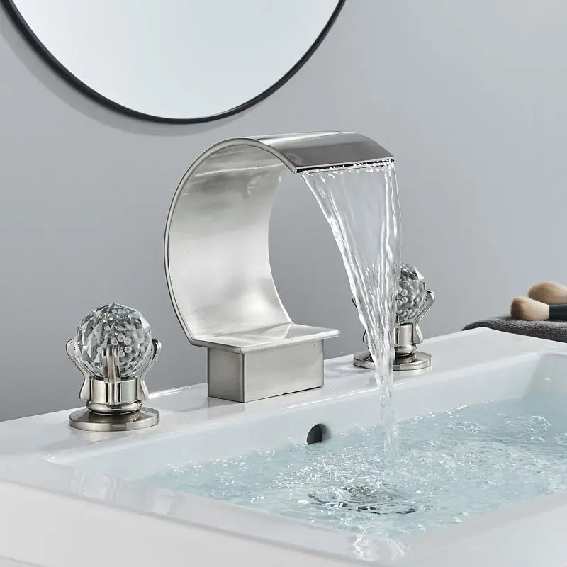 Torneira De Bacia De Banheiro De Cristal Misturador De Água Quente E Fria Torneira De Guindaste, Tapware Generalizada, 3 Buracos, Tipo C