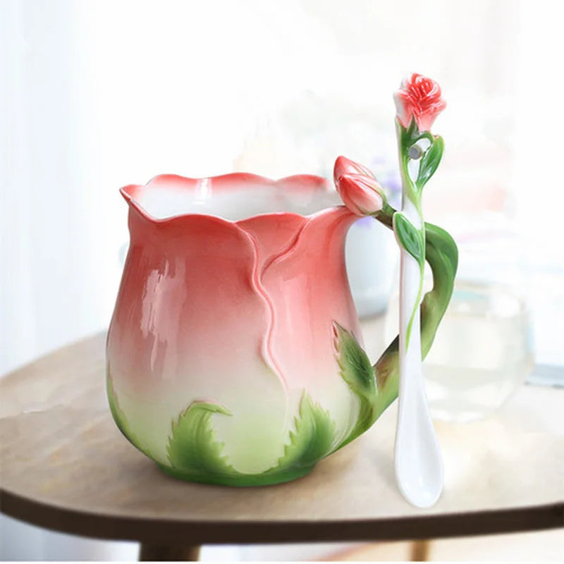 Caneca e Colher Formato Tulipa 320ml em Cerâmica