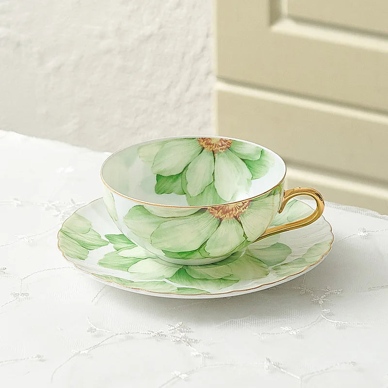 Linha Amsterdã Bules e Xícaras em Porcelana