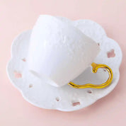 Conjunto Xícara e Pires Branca e Dourada - 180ml