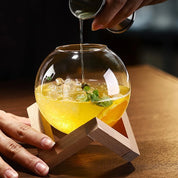 Copo Criativo para Drink com Suporte em Madeira