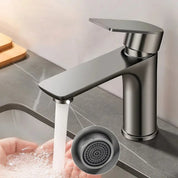 Torneira para Banheiro Quente e Frio em Inox