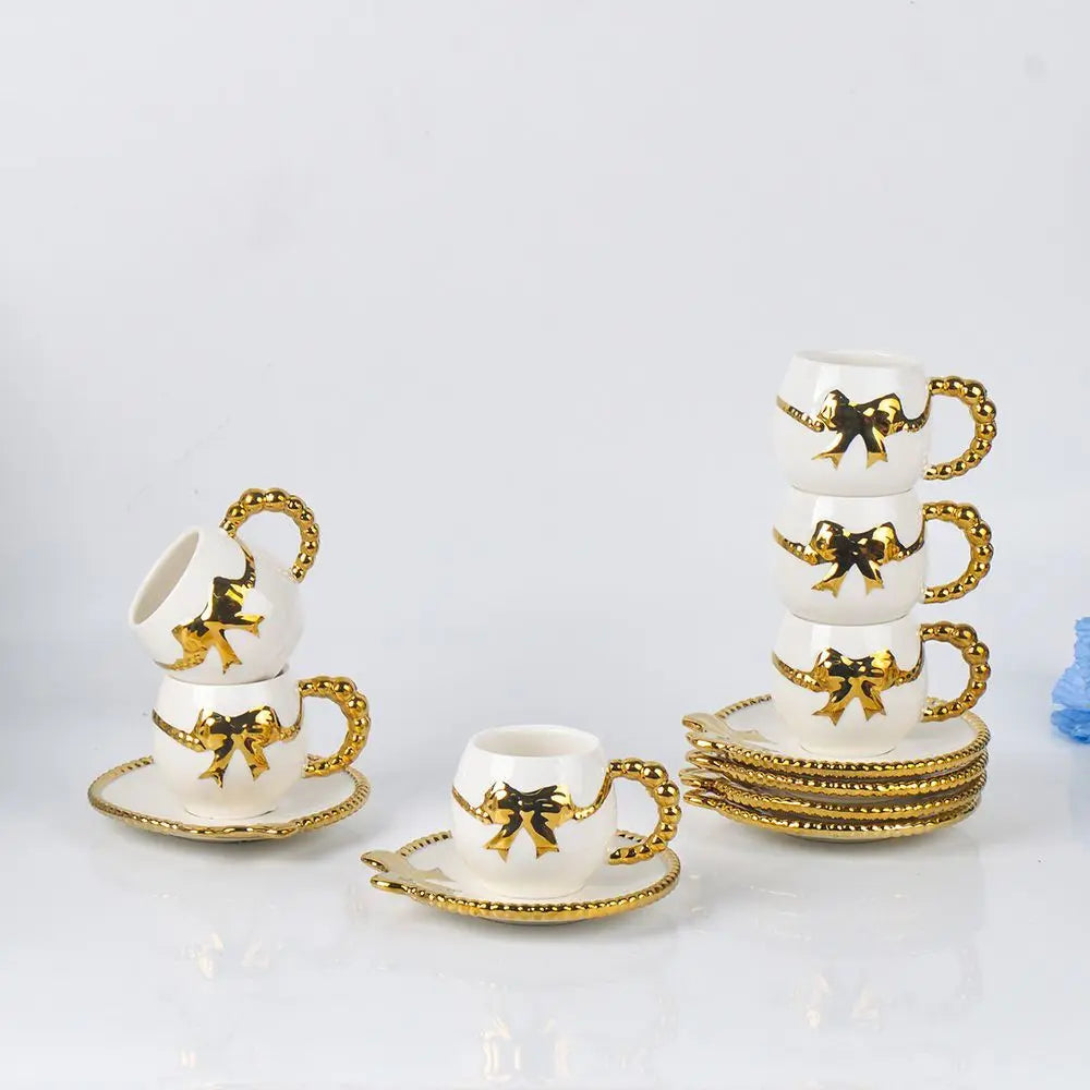 Xícara de Chá de Porcelana com Laço e Alça Dourada 90ml