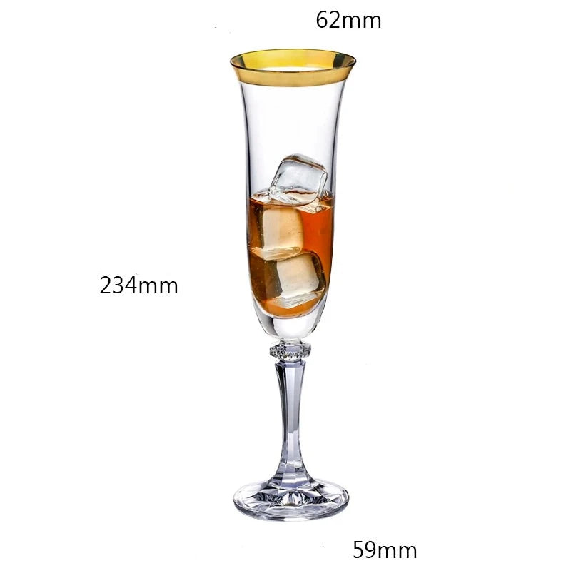 Taça Tulipa Borda Dourada