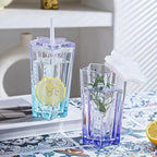 Copo com Tampa Formato Estrela - 300ml