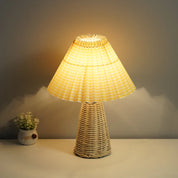Candeeiro de mesa de vime vintage com abajur de tecido plissado E27 lâmpada tricolor base de cerâmica bonito LED luz de mesa para estudo de quarto