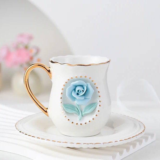 Conjunto Xícara e Pires em Porcelana 100ml com Design Elegante de Rosa
