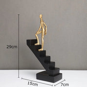 Escultura Escalada em Resina