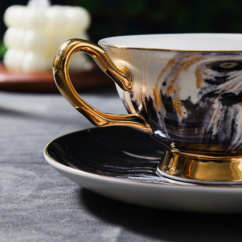 Conjunto de Chá Britânico Luxo em Porcelana Fina