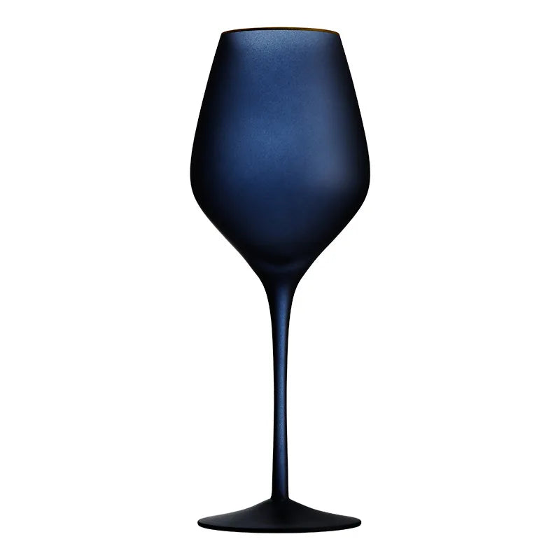 Taça de Cristal Fosco Nórdico com Elegante Borda Dourada
