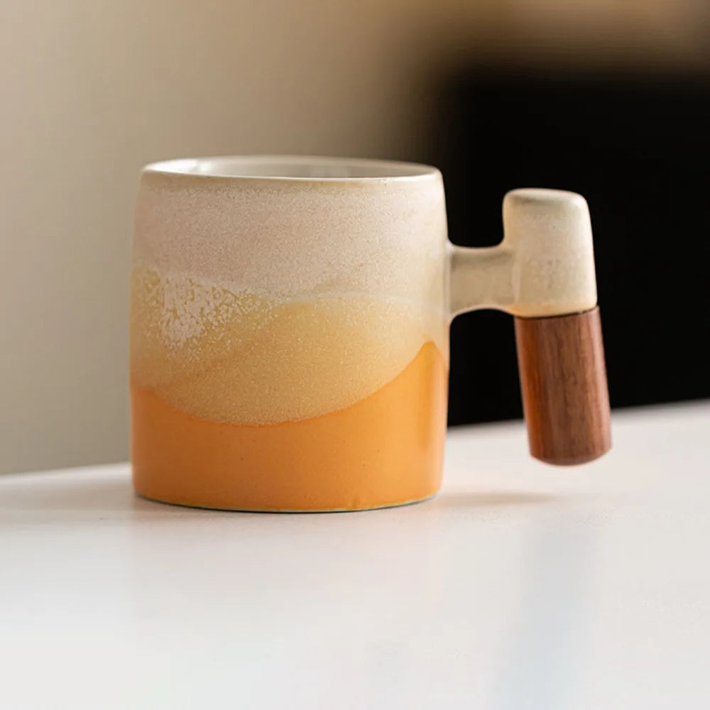 Caneca de Porcelana Artesanal Premium 70ml com Cabo de Madeira