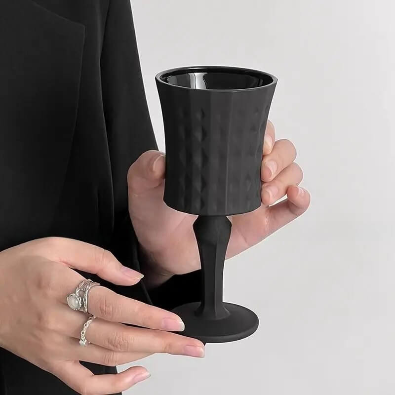 Taça de Vidro Elegante com Design Texturizado
