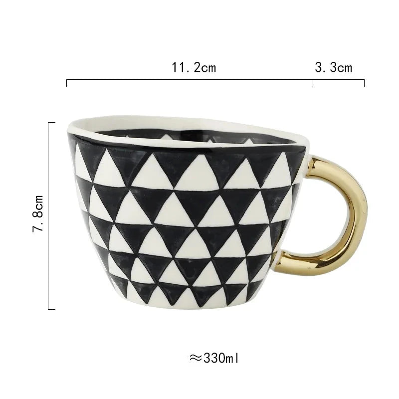 Caneca Geometric Pintada a Mão - 330ml